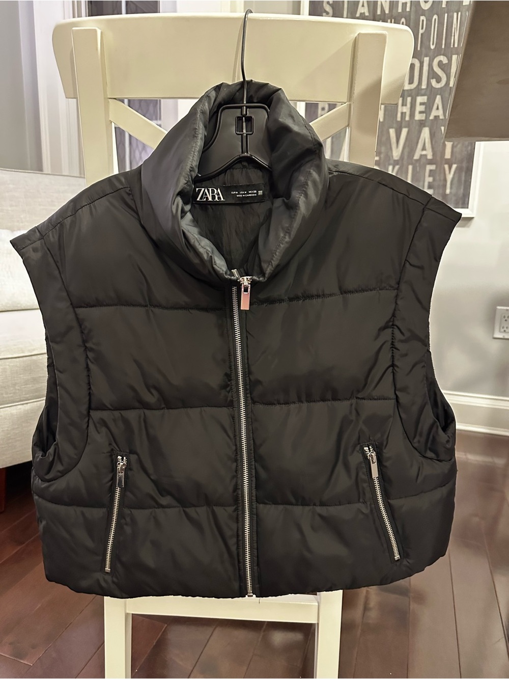 Zara Black Quilted Puffer Vest with Zip Pockets